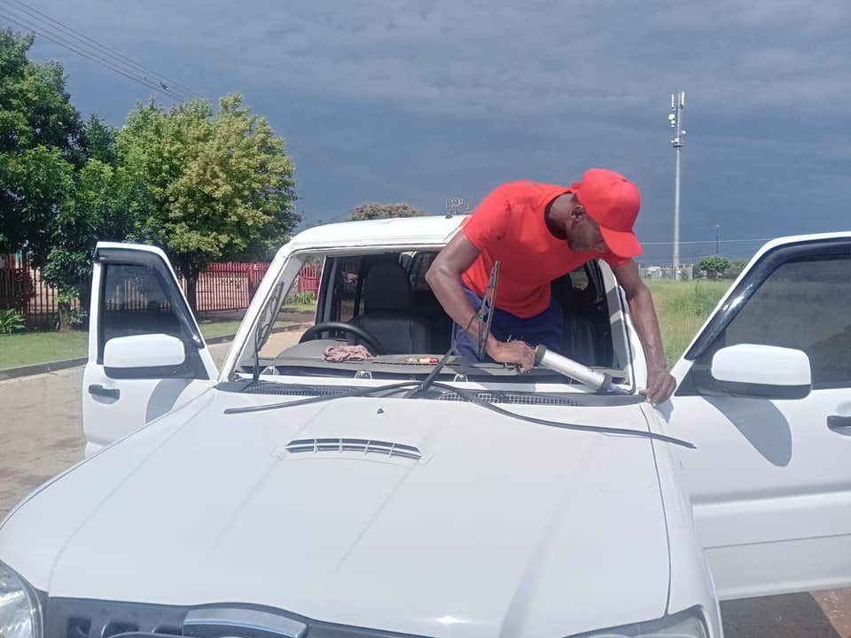 How long can you drive around with a crack in your windshield?